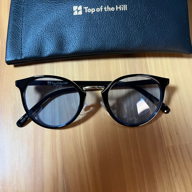 Top of the Hill 안경 블랙 케이스포함