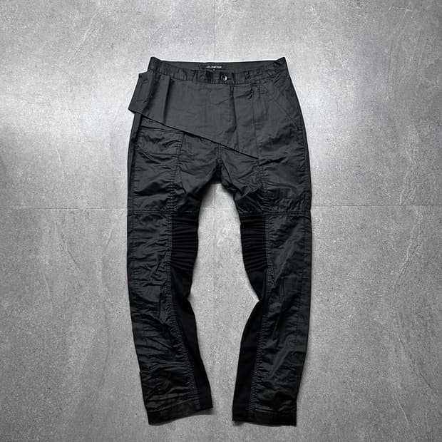 Glamour 비대칭 판넬 립 팬츠