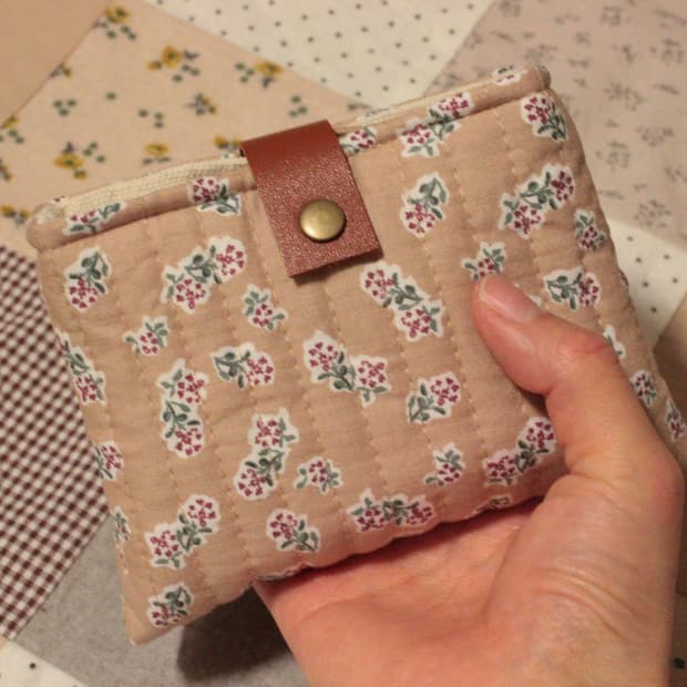 핸드메이드 베이지 퀼팅 카드지갑