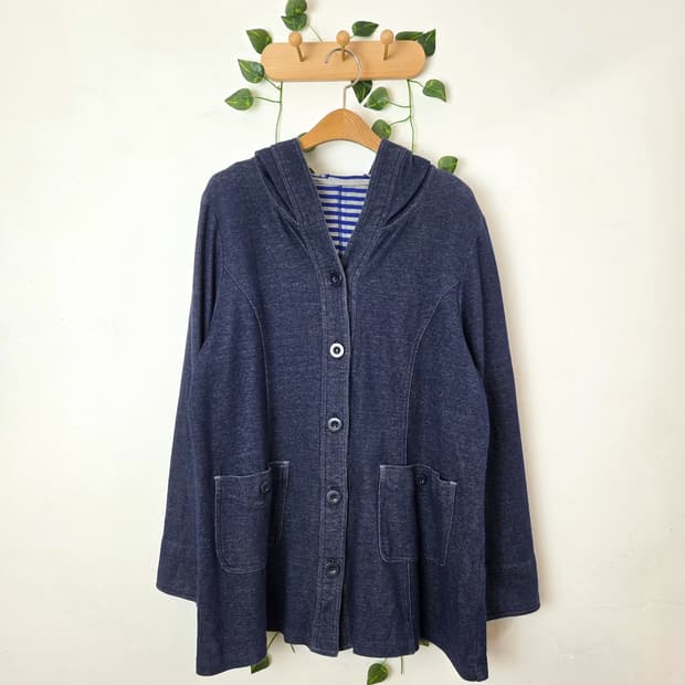 단추 후드 집업