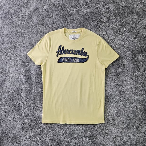 Abercrombie & Fitch 반팔 티셔츠