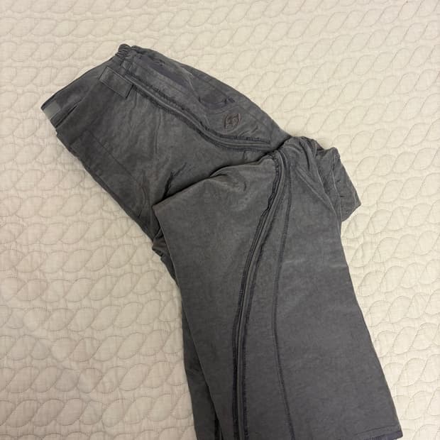 산산기어 파이핑 팬츠 웜 그레이 1size