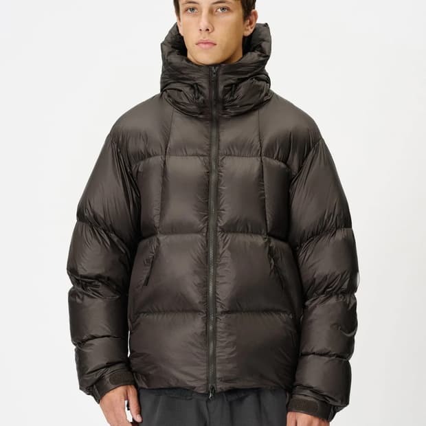 골드윈 퍼텍스퀀텀 25fw 딥브라운 4사이즈 팝니다