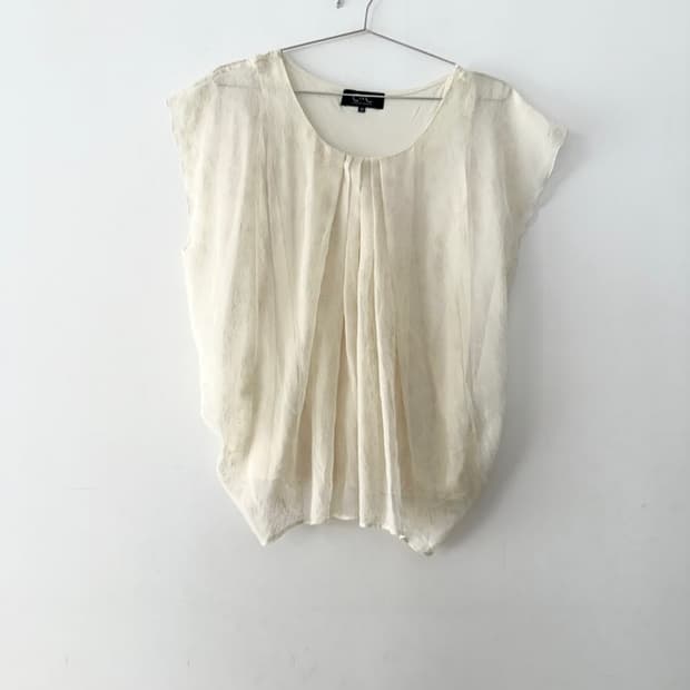 Vertical texture silhouette blouse 