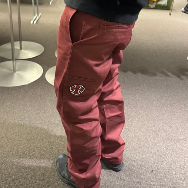 32)디키즈X인디펜던트 버건디 치노팬츠