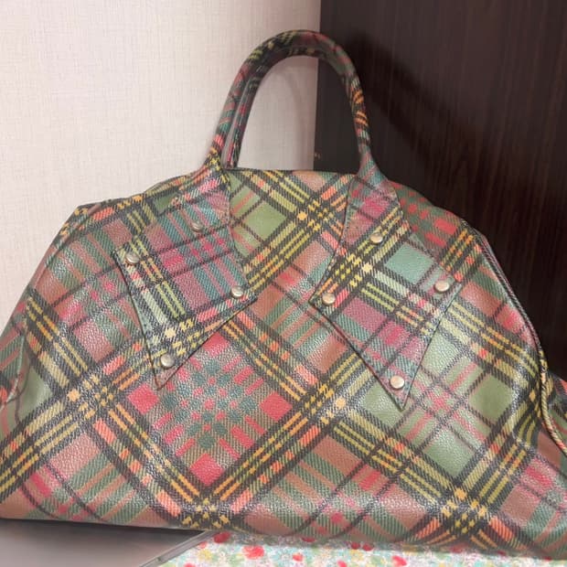 비비안웨스트우드 빅 야스민