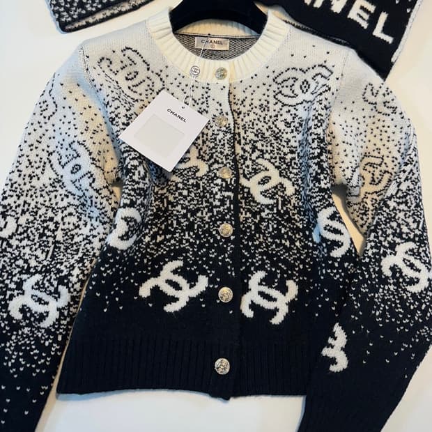(새상품)샤넬25코코네쥬가디건