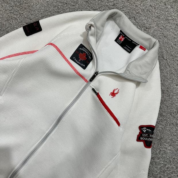 [100] 스파이더 집업