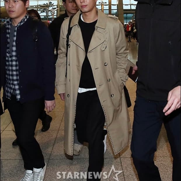 발렌티노 트렌치코트 50 판매합니다