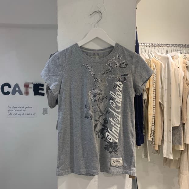 Benetton flower printing T