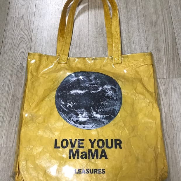 Pleasures bag 토트백