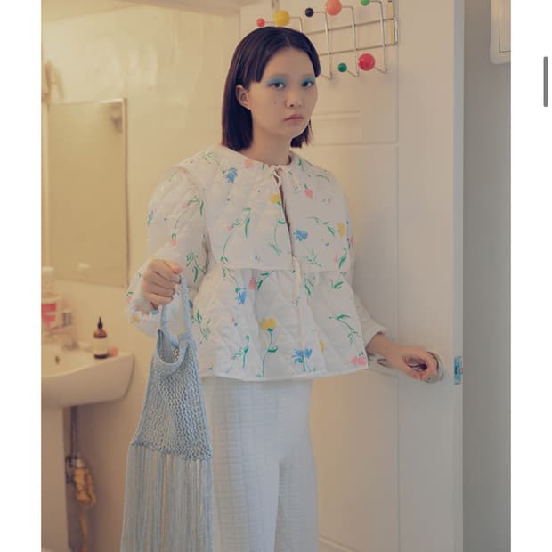 프레클 메이드 플라워 엠보시드 누빔 자켓 경량패딩 (상태굿, 쿨거에눌)