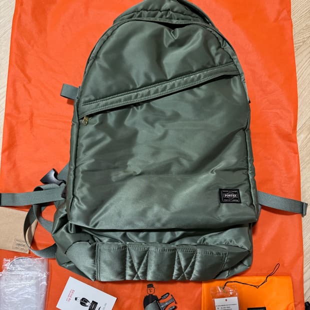 요시다포터 탱커백팩 32L 세이지그린