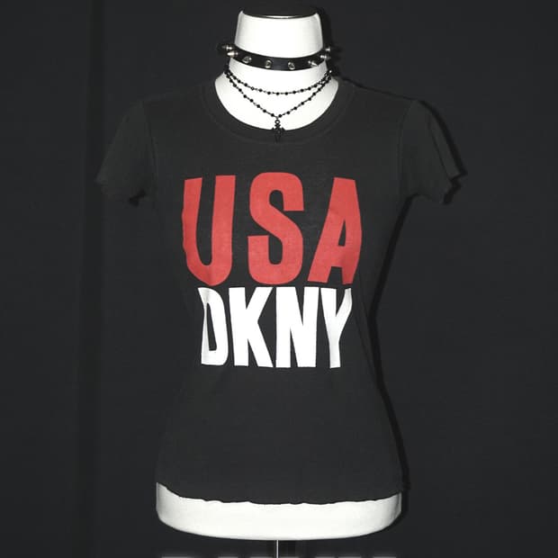 (DKNY) logo grunge t 
