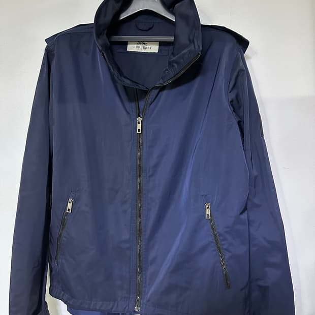 버버리 네이비 바람막이 자켓