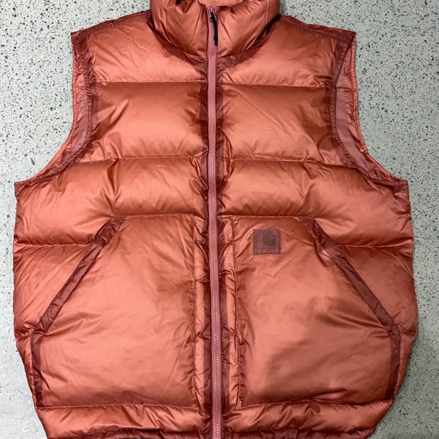 칼하트WIP 루시드 다운 패딩 조끼 M