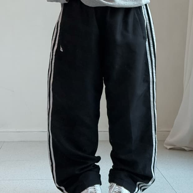 아디다스 블랙 트랙팬츠
