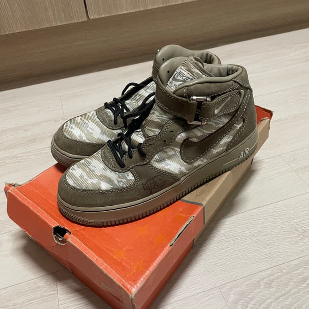 나이키 레콘 컨셉트 포스미드