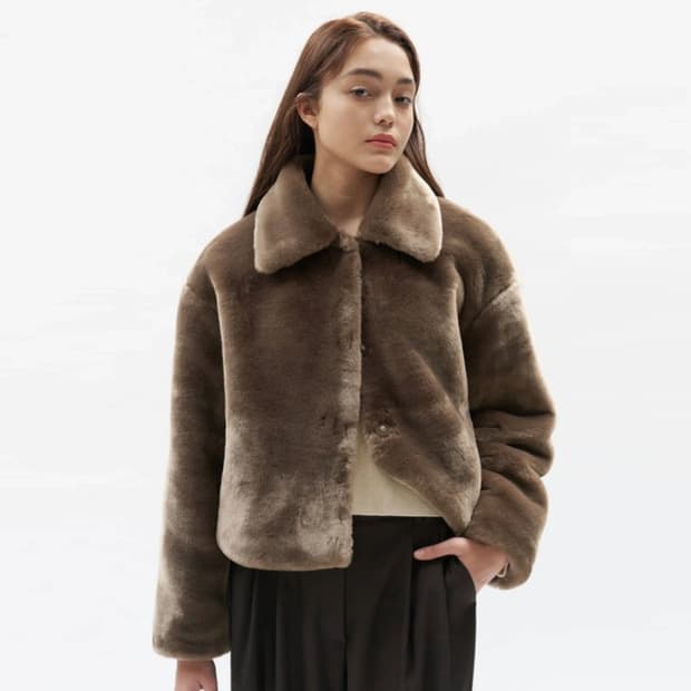 커렌트(CURRENT) 퍼 크롭자켓 프리사이즈