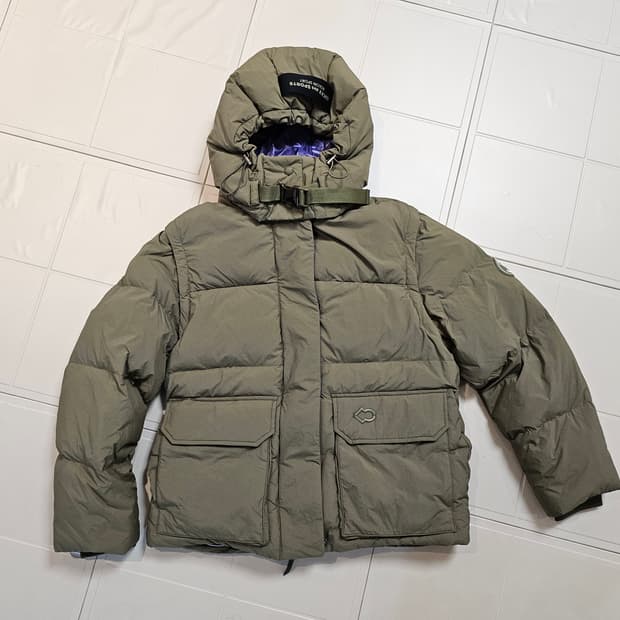 럭키슈에뜨 코오롱 스포츠 콜라보 구스 패딩