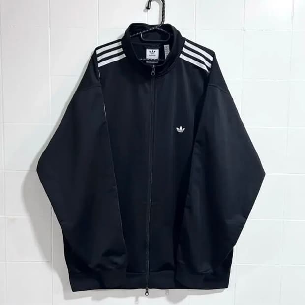 아디다스 BB트랙탑 블랙 ik9148