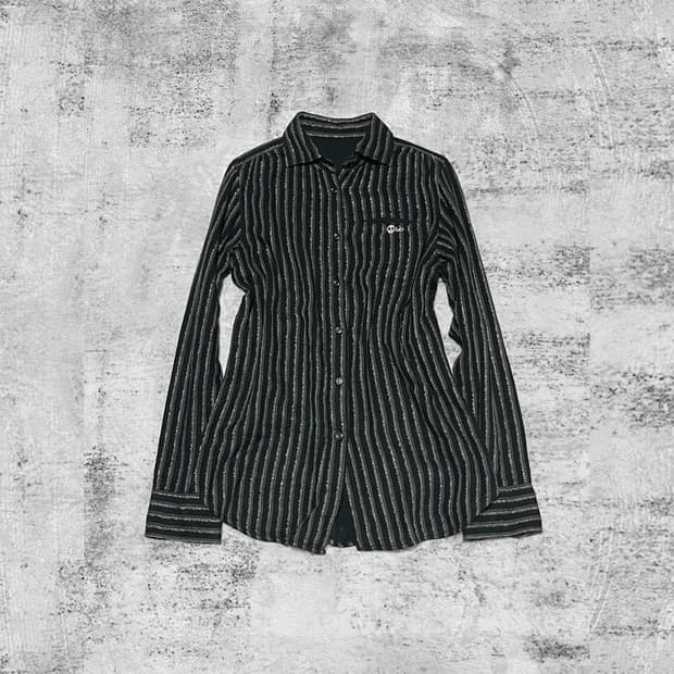 (ba-tsu) mini skull logo shirt 