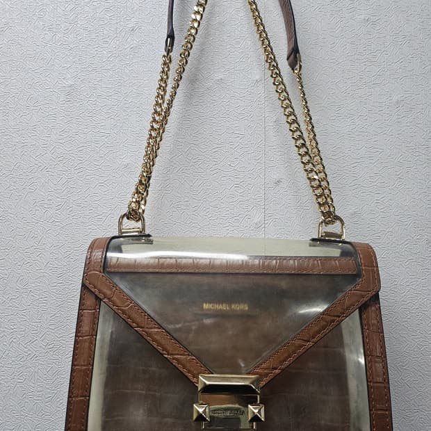 마이클코어스  PVC 체인백 가방