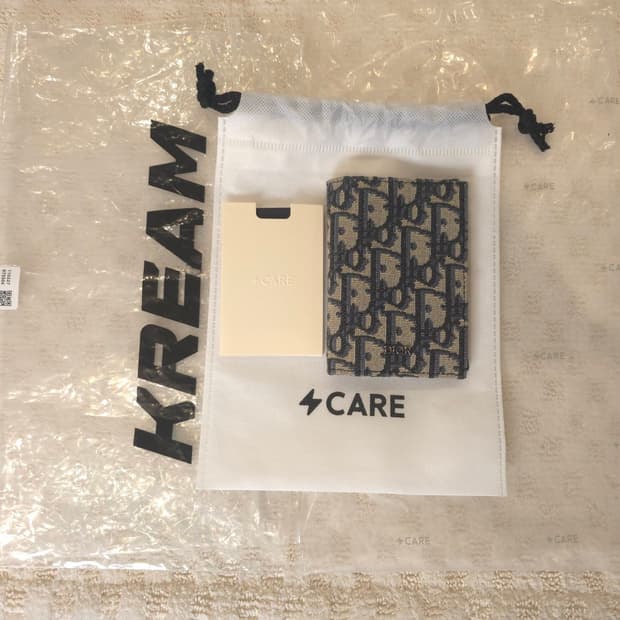 [중고/정품] 디올  2단 카드지갑