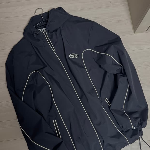 디젤 J-Hives 블랙 바람막이 XL 파이핑 105