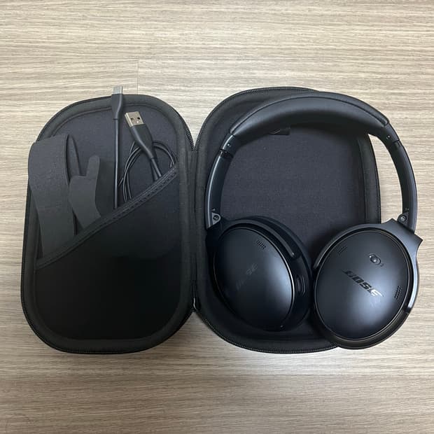 보스qc45 블랙 판매 합니다 / 계좌거래 5천원할인+수수료없음