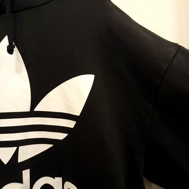 아디다스 오리지널 블랙 빅로고 후드티