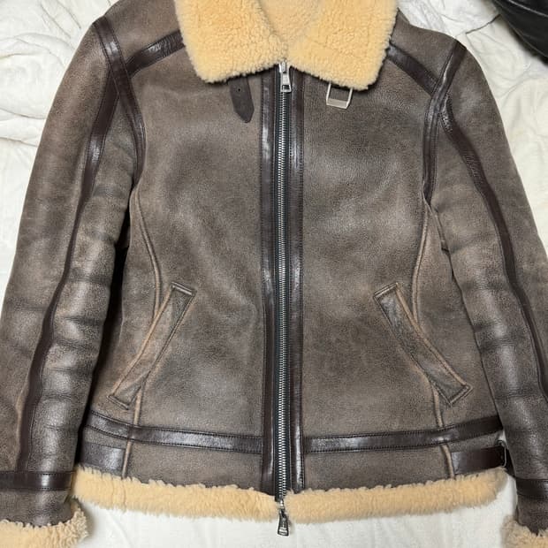 느와르 라르메스 무스탕 48