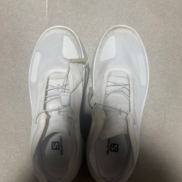 살로몬 꼼데 245