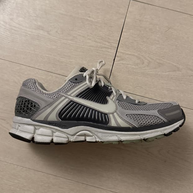 나이키 줌보메로5 275