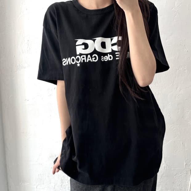 COMMEdesGARCONS 꼼데가르송 CDG로고 코튼 티셔츠