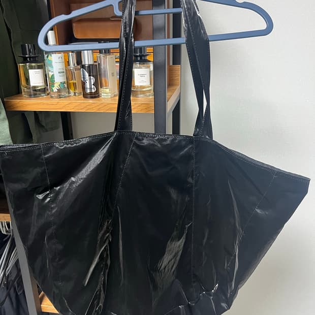 하아카이브 [WITH BUJ&MATISSE] 커버 숄더백 (블랙)