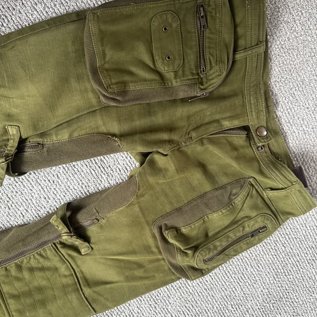 Share spirit pants
