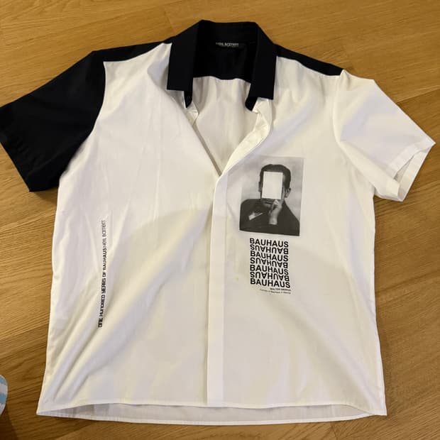 닐바렛 바우하우스 셔츠