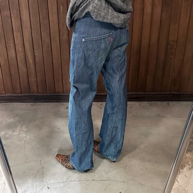 LEVI'S engineered blue w30