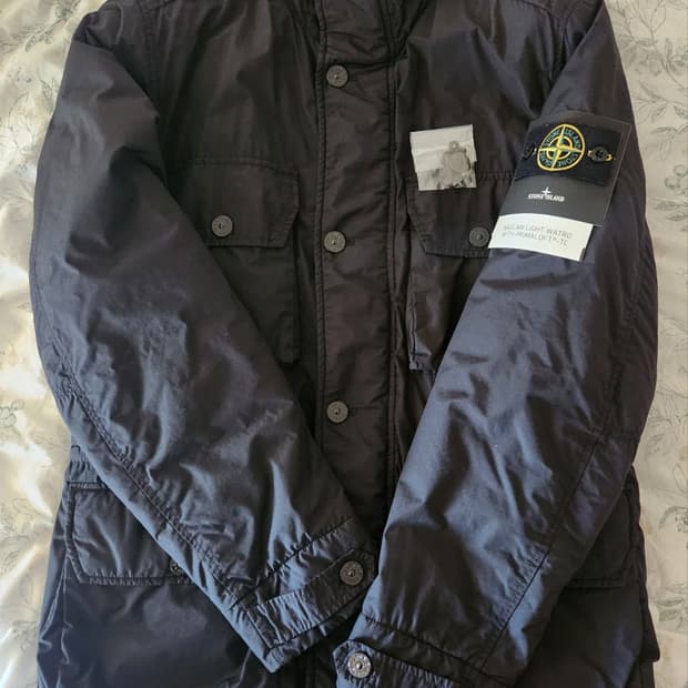 스톤아일랜드/NASLAN LIGHT프리마로프트 패딩/블랙/M