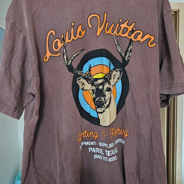 Market 루이비통 헌팅&피싱 반팔 티셔츠