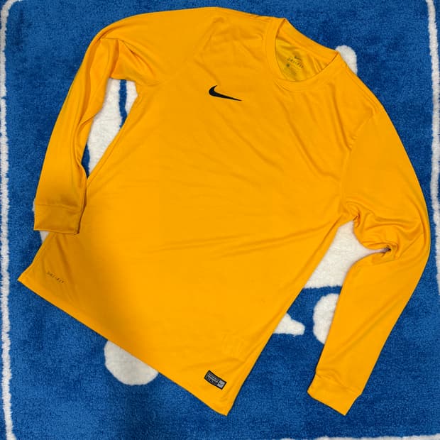 Nike DRI FIT 긴팔