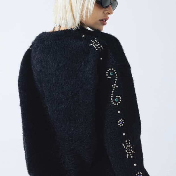 Eseelmi 에씰미 angora stud knit