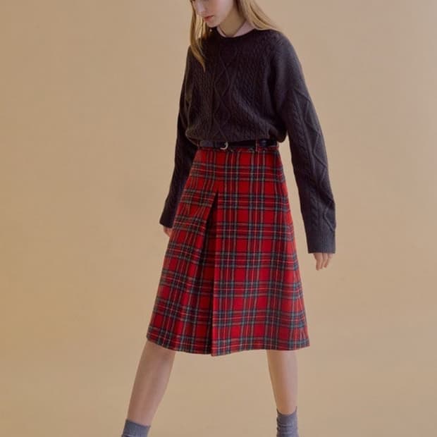 앤유 fenchurch 팬처치 울 미디 스커트 김나영 착용
