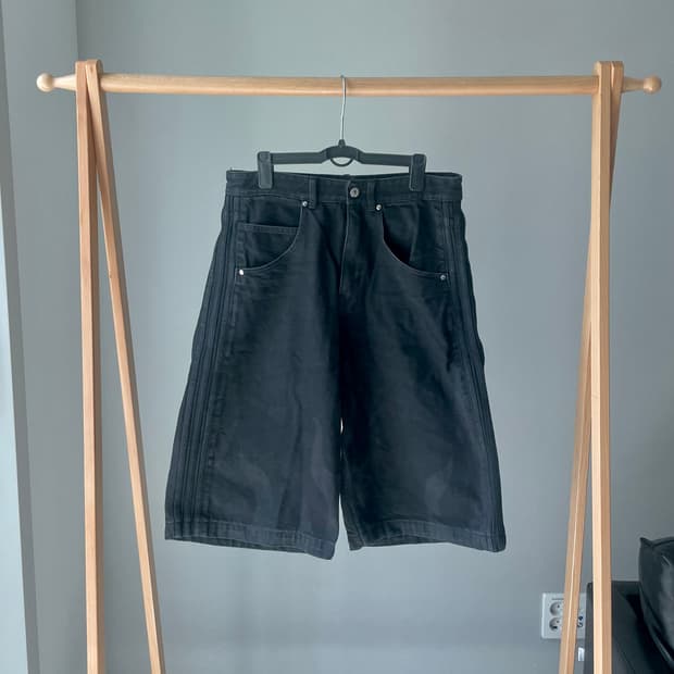 아디다스 플레이크 데님 쇼츠 팬츠 (블랙)