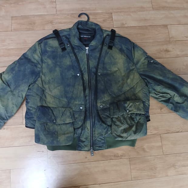 자라 x 앤더슨벨 퀼티드 베스트 봄버 자켓 카키