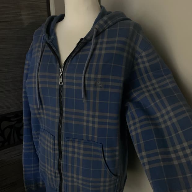 버버리 후드집업