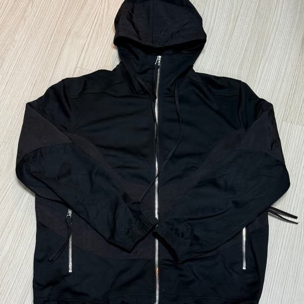 [M] 강혁 에어백 패치 저지 후드 점퍼