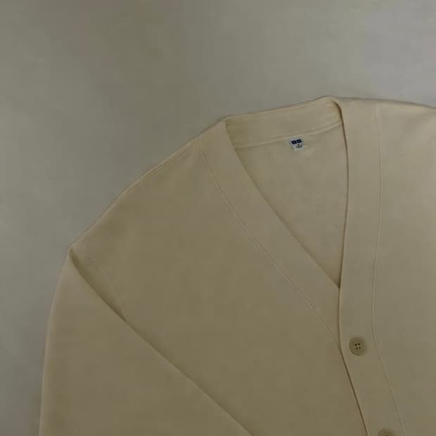 새상품 유니클로 아이보리 가디건