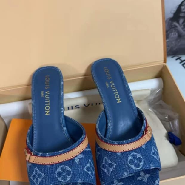[루이;비통] 새상품 / 네오 리바이벌 데님샌들 / 약 240 사이즈